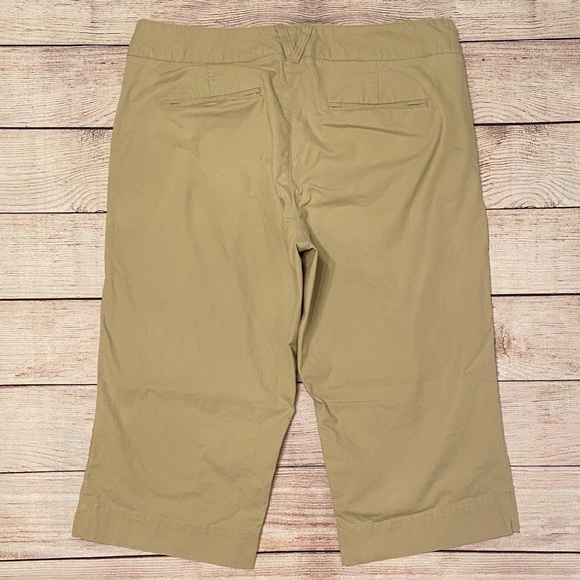 Dockers Khaki Mid Rise Curvy Capris - Picture 6 of 10